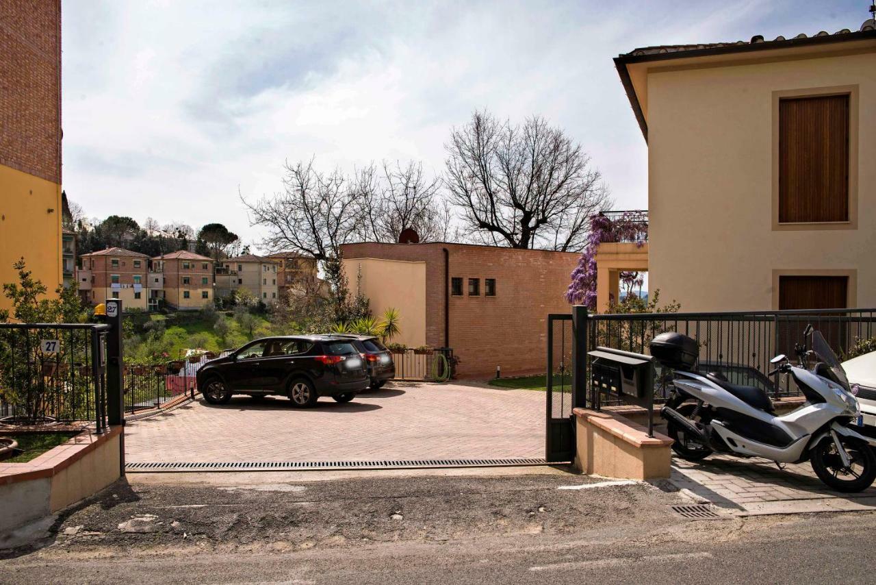 Ferienwohnung Casa Il Glicine A Due Passi Dal Centro Siena Exterior foto
